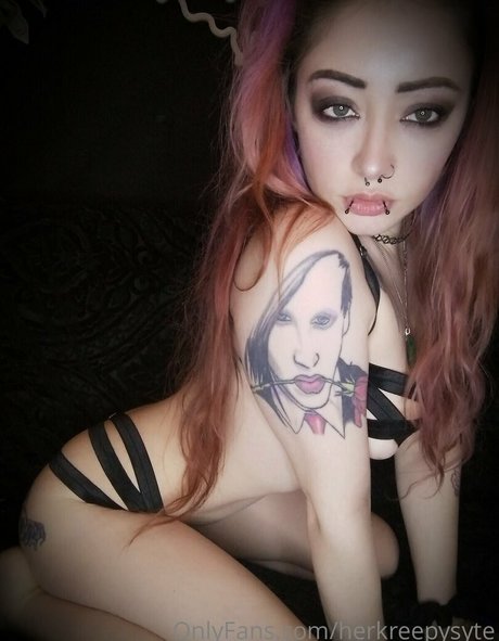 herkreepysyte free actress archive