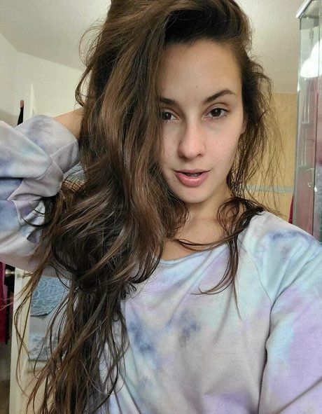 kyliecupcake adult actress image