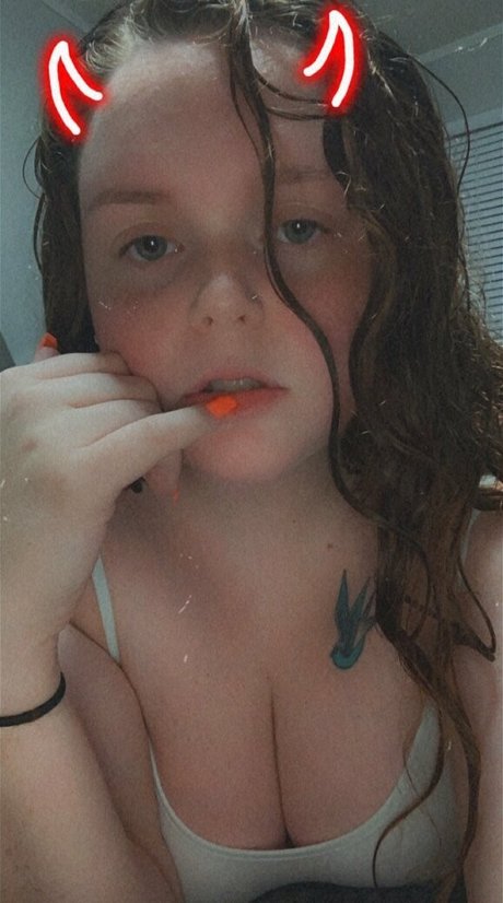 peachyly sexy pornstar pic