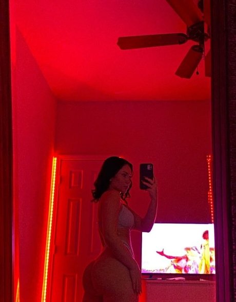 taylerhills nice pornstar galleries