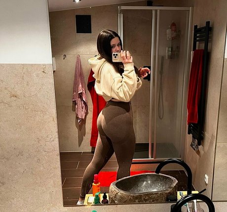 yagirlalexamay hd star img