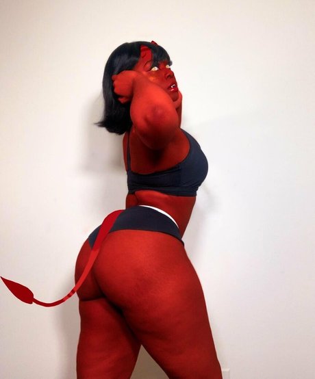 Maibunnii star nudes images