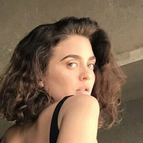 Savannah Small model porn photo