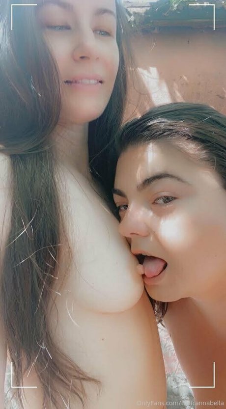 toxicannabella perfect model images