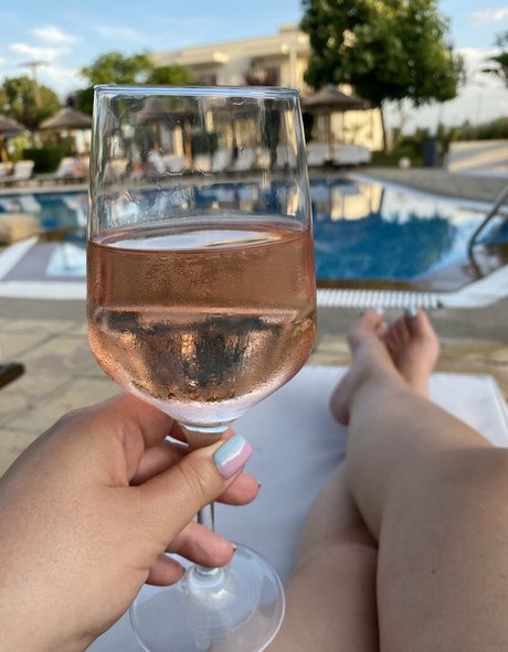 toxicannabella perfect model image