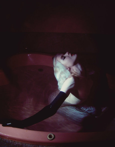 skinny shemale onlyfans free xxx photo