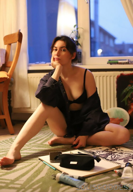 solisgoddess nudes star images