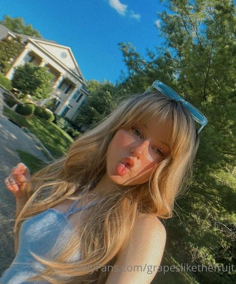 tiny onlyfans pretty img