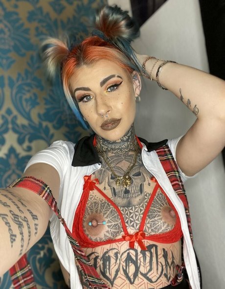 dee louisexxx pornstar naked archive