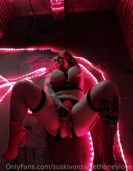 suskivonsweethoneylove best actress photo