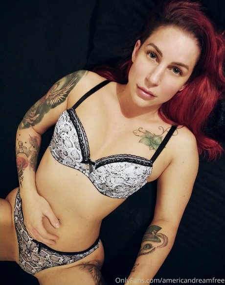 larraphoenix pornstar erotic images