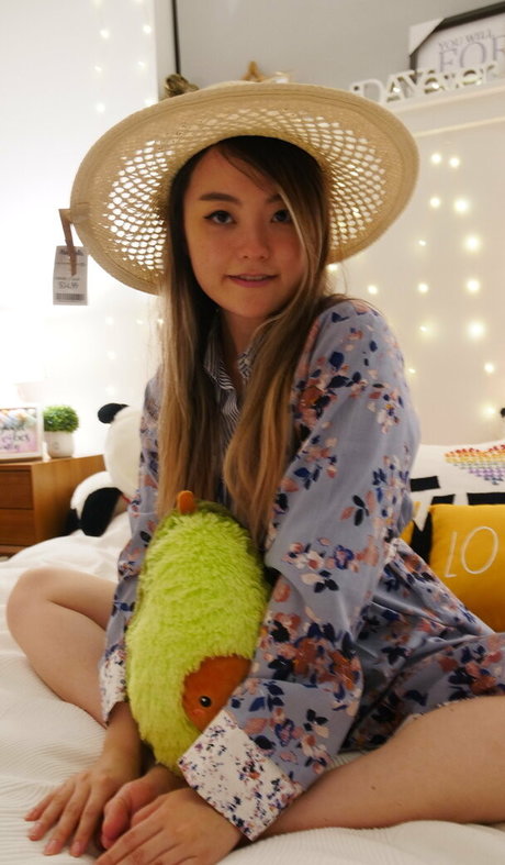 mxrlovesfans erotic pornstar pic