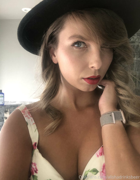 alishadrinksbeer nude pornstar photos