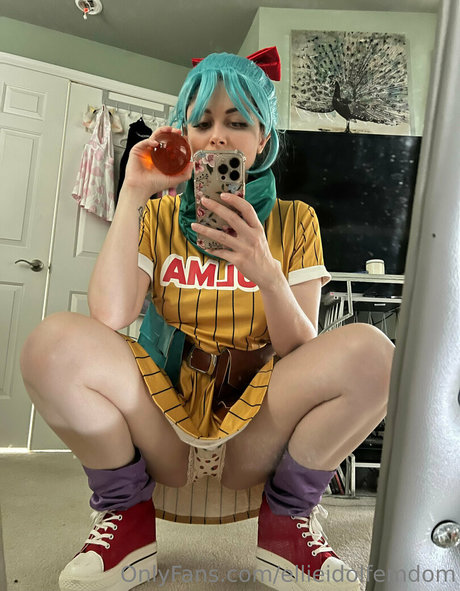 ellieidolfemdom erotic model images