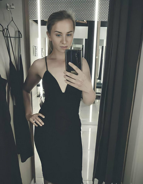 Stefania Tonazzi_ hot pornstar pictures