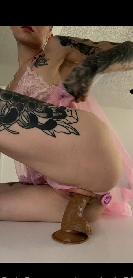 xovalerie5150 model nudes photo