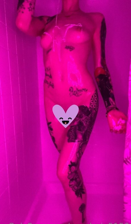 xovalerie5150 model art galleries