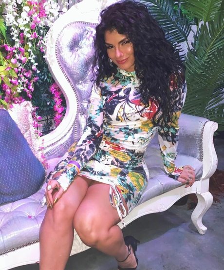 Myverse exclusive actress photos