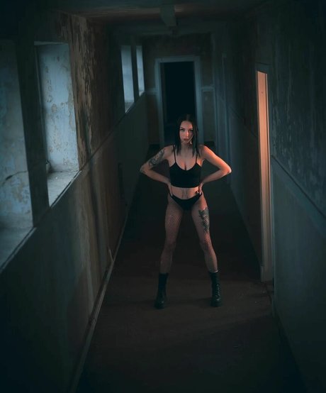 Jensteviexo art actress pictures