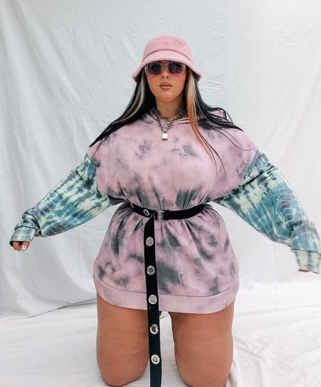 Holly Marston pornstar pretty pictures