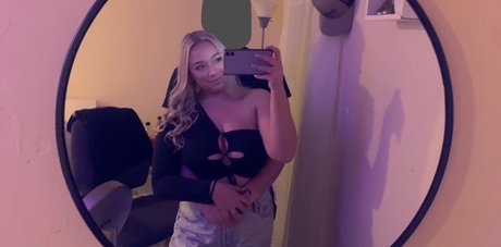 Alyssa K pornstar sexy gallery