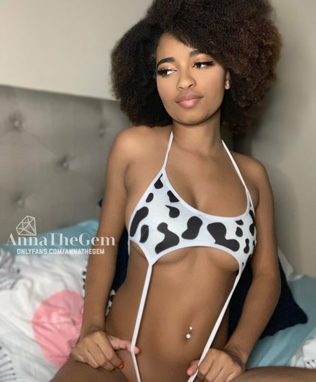 annatv porn model pictures