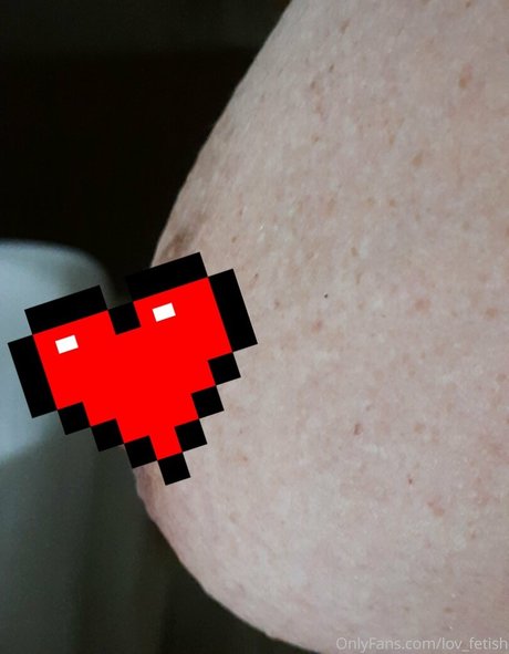 lov fetish art model image