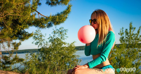 aryxloonfree model adult picture