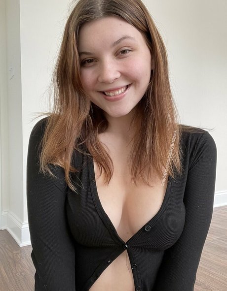 perkyandpink2 art model image