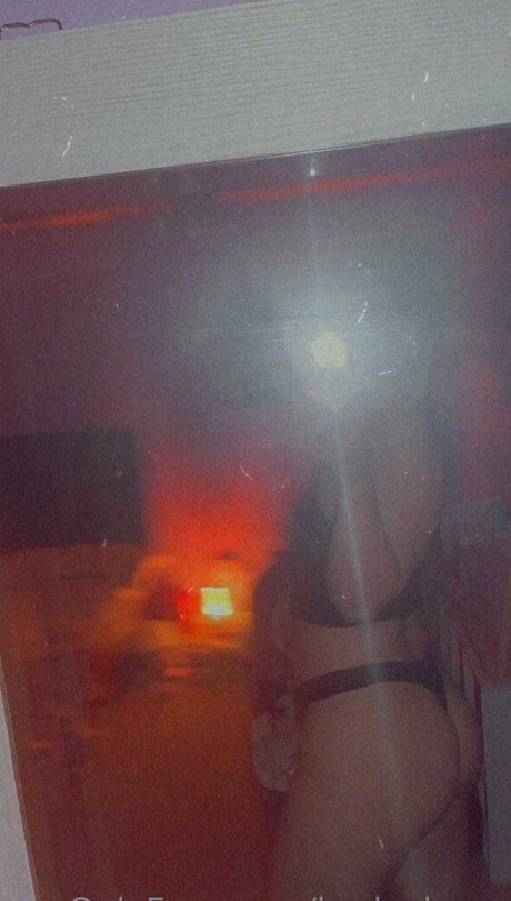 harleybugs pretty pornstar img