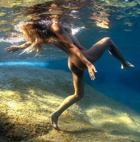 Dominiki Drakopoulou free star images