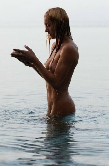 Dominiki Drakopoulou star best picture