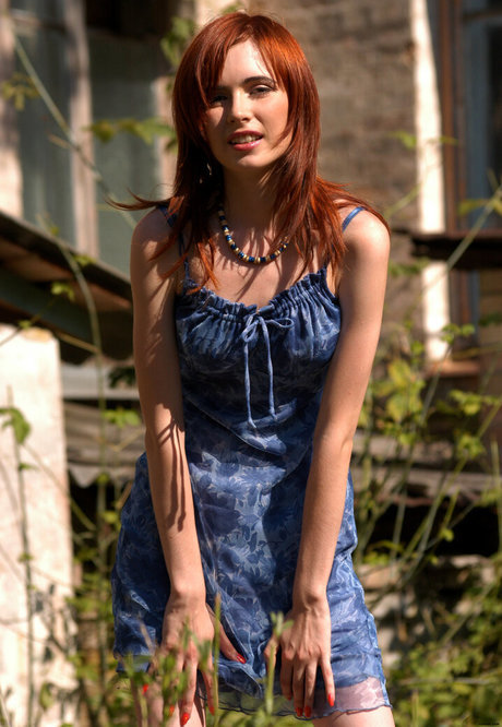 Masha F nude model pic