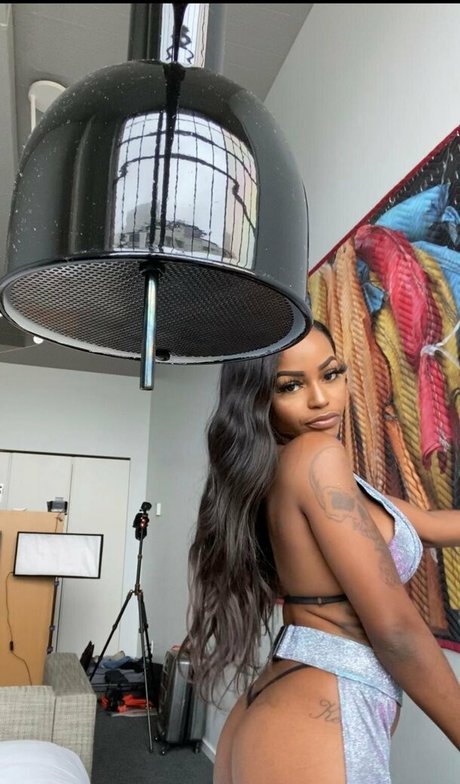 redhead ass onlyfans hd images