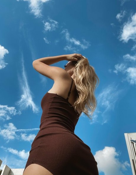 busty redhead onlyfans free nude pictures