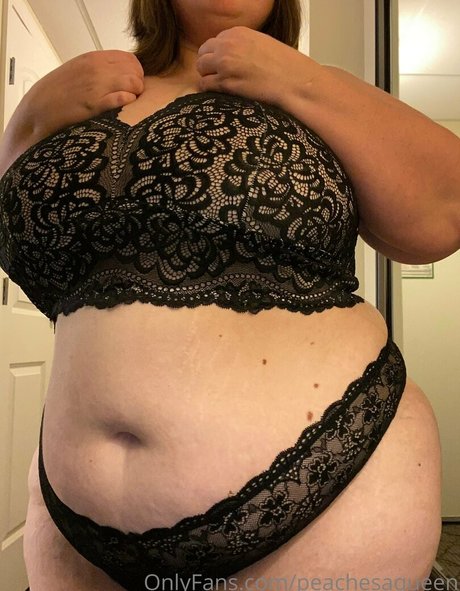 huge shemale onlyfans hd pics