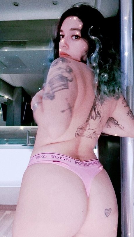 rennloveee pornographic model img