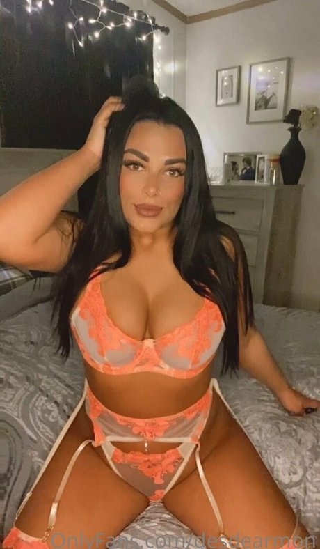 Desdearmon_ nude actress picture