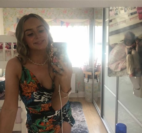 Aiobhin hd actress galleries