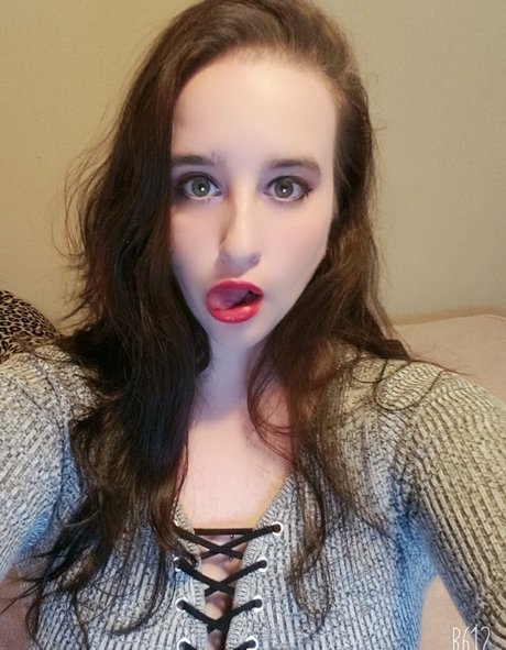 melody tmw beautiful star photos