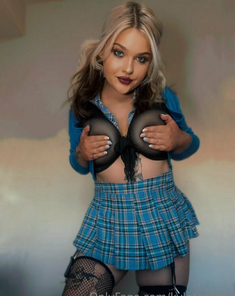 kylafoxfree model best archive