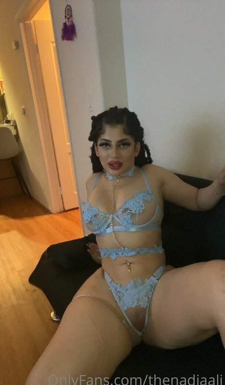 shebetripn sexy pornstar archive