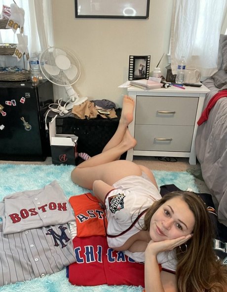 BaeBrii star sex pic