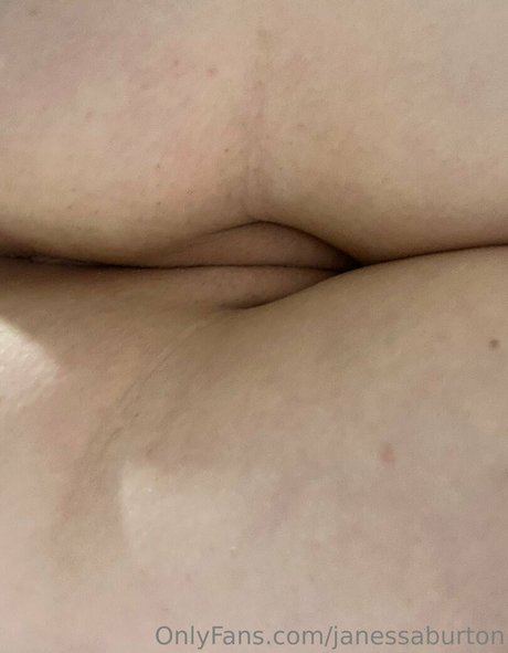 janessaburton nude pornstar image