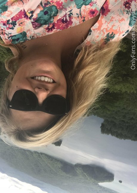 blonde masturbation onlyfans beautiful nude img