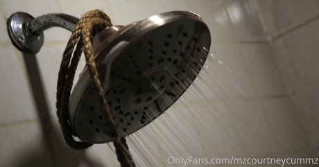 mzcourtneycummz star high quality archive