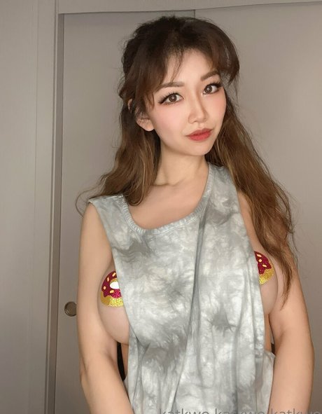 Katkwo model hot photos