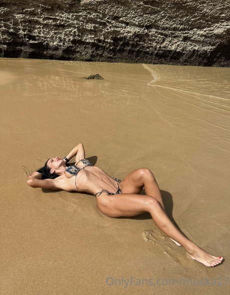 Alona Dolmatova model sexy pictures