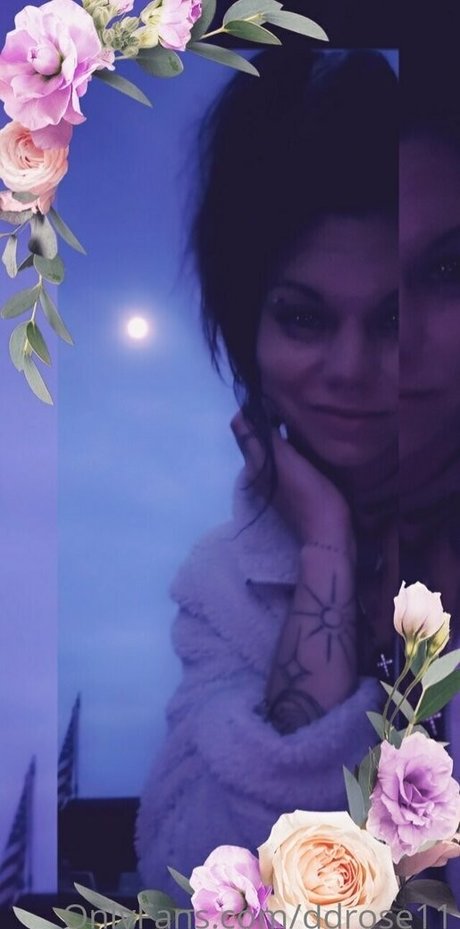 ddrose11 naked model photos