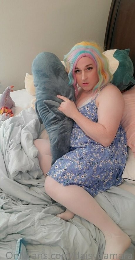 daisydamara model pornographic images